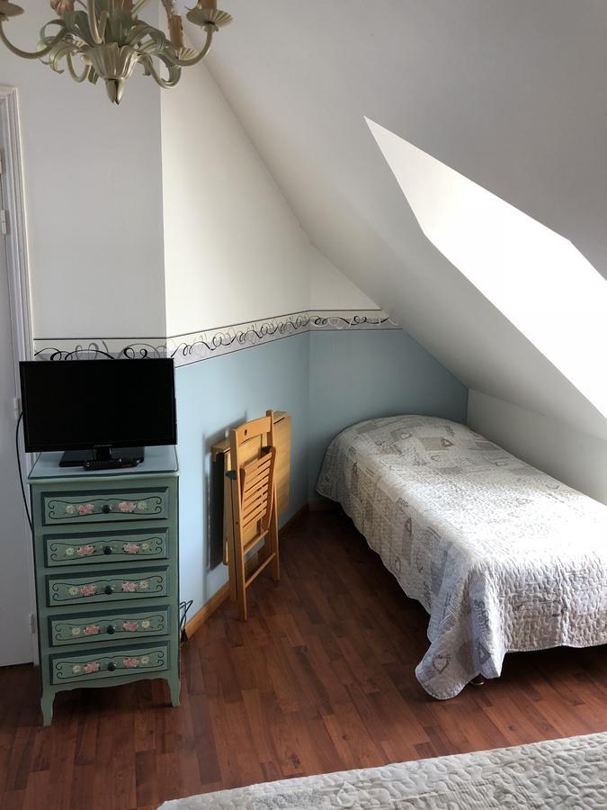 Bed and Breakfast La Bonne Auberge Ardres Екстер'єр фото